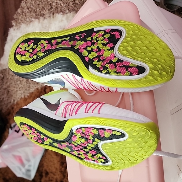 Women's shoes - Picture 4 of 5